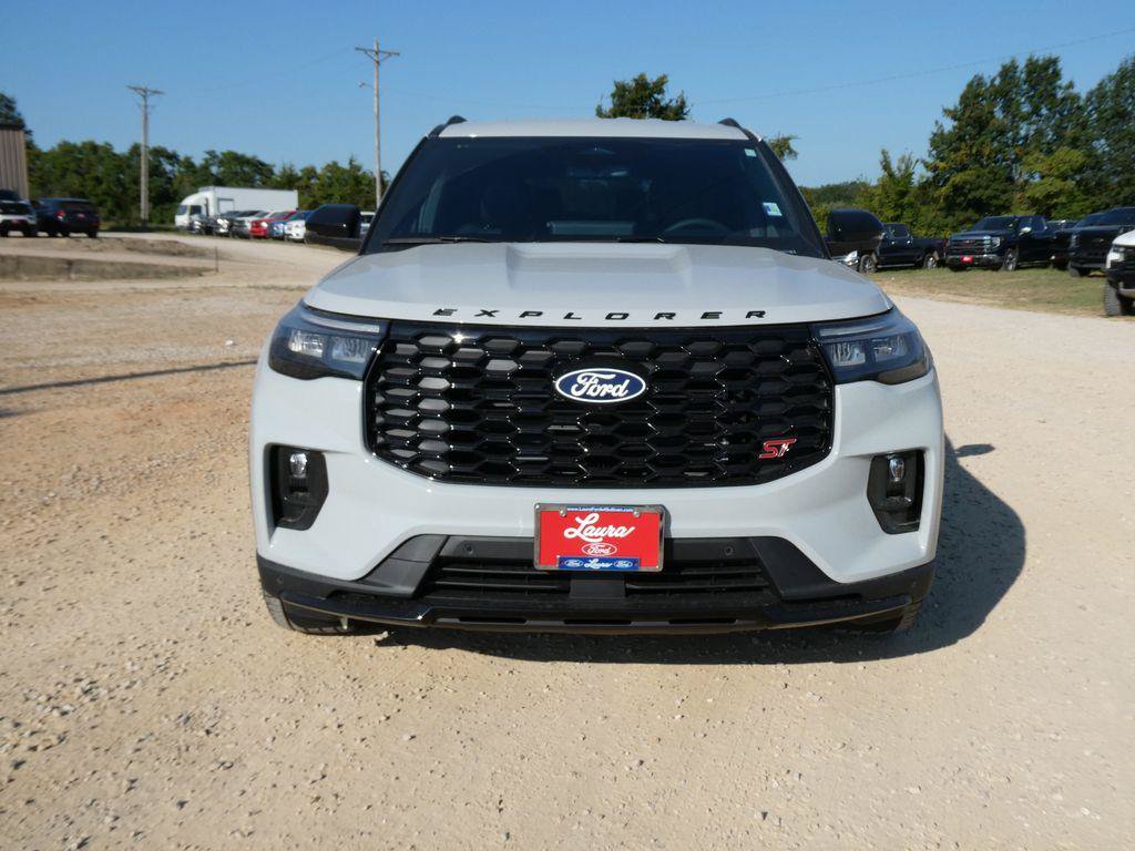 New 2027 Ford Explorer ST AWD/4WD image 9
