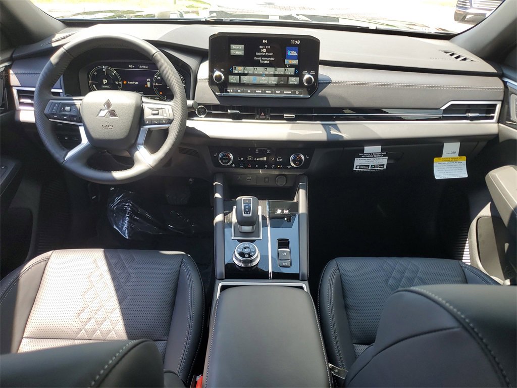 New 2025 Mitsubishi Outlander SEL Black Edition image 16