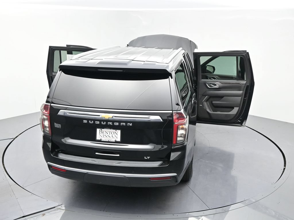 Used 2024 Chevrolet Suburban LT AWD/4WD image 27