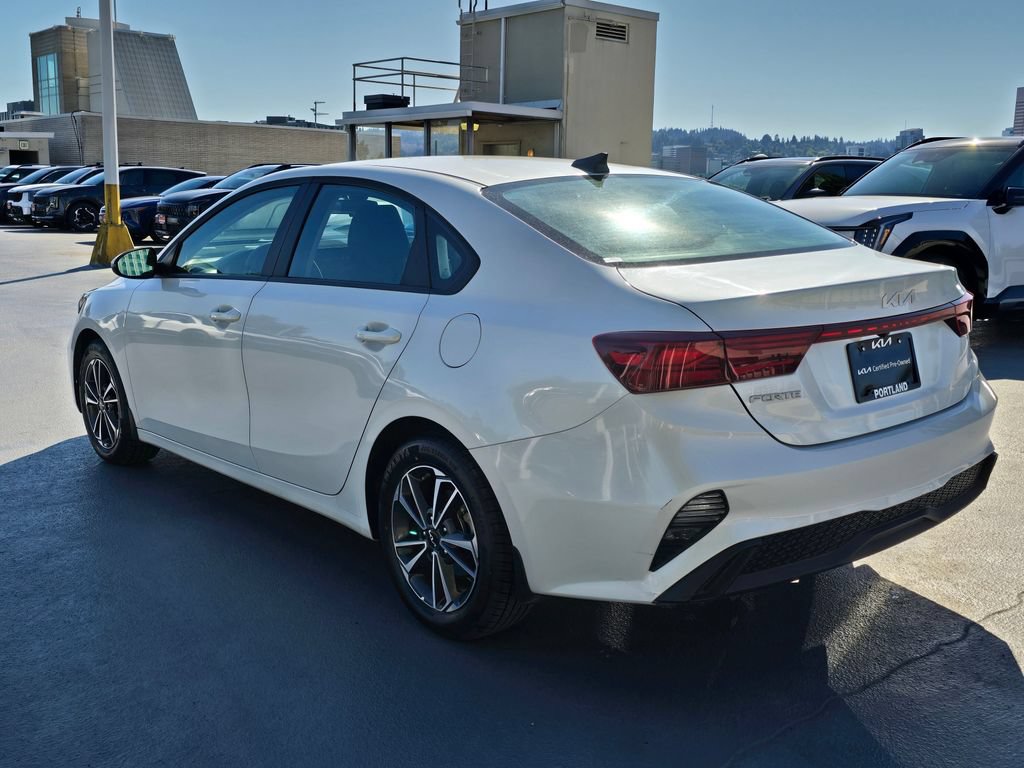 Certified 2024 Kia Forte LXS w/ LXS Technology Package FWD image 5
