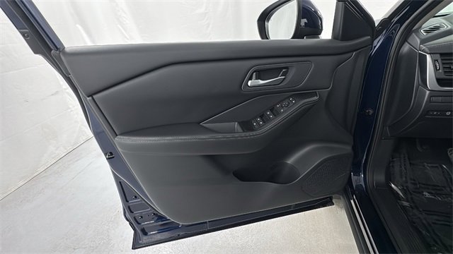 New 2026 Nissan Rogue SV w/ Cold Weather Package image 19