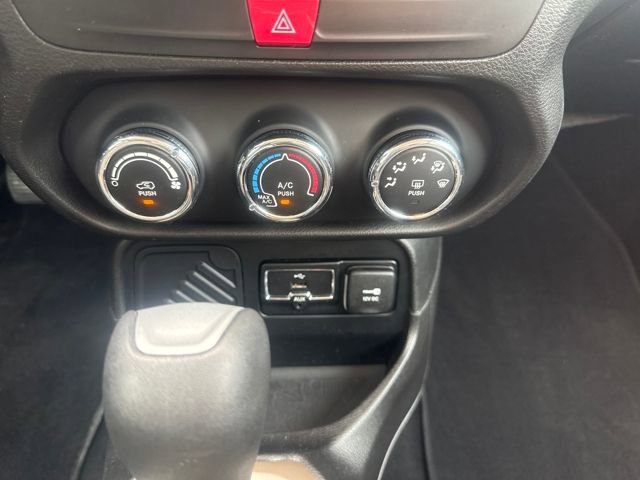 Used 2017 Jeep Renegade Sport w/ Power & Air Group image 19