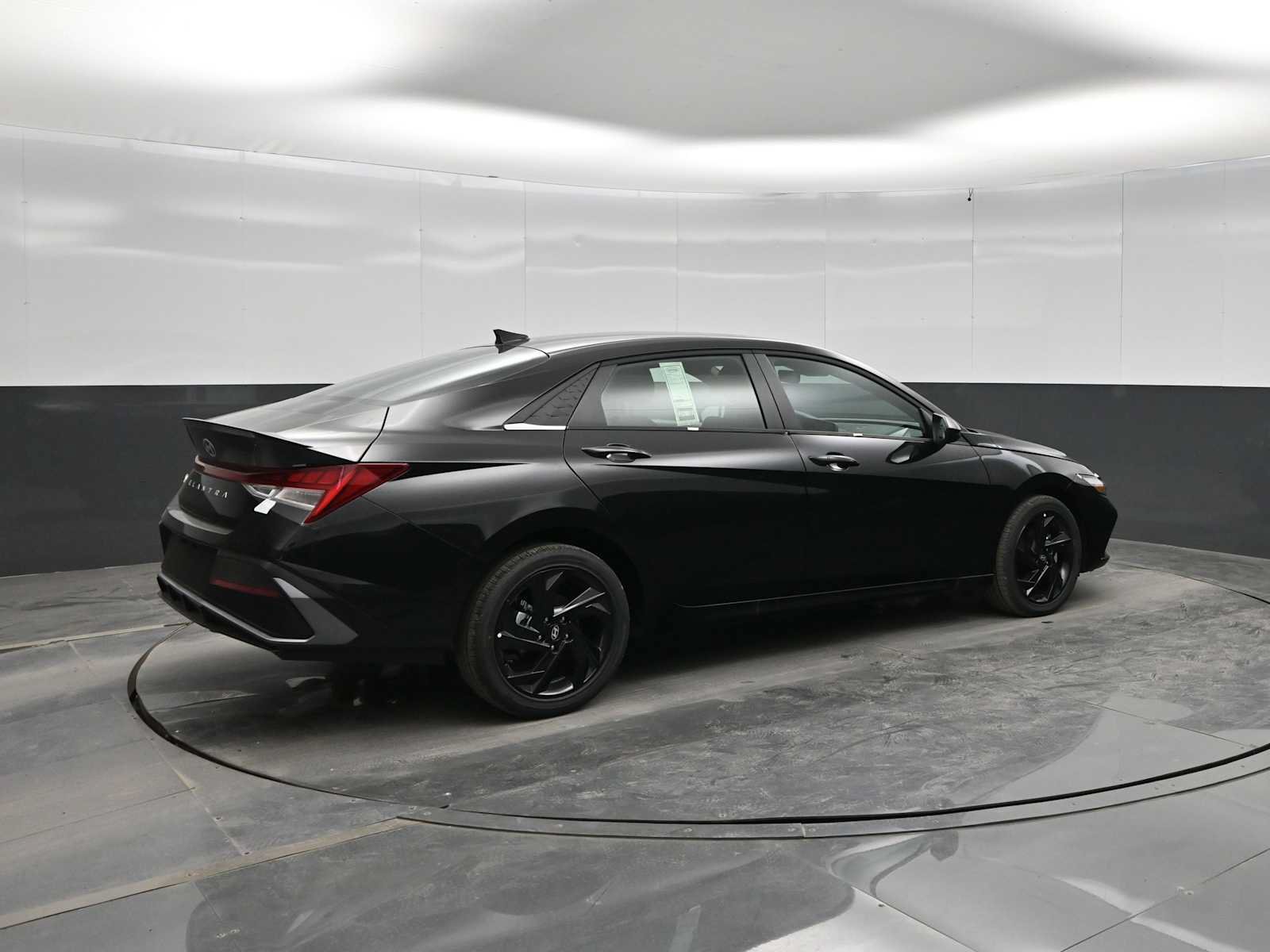 New 2026 Hyundai Elantra SEL Sport FWD image 8