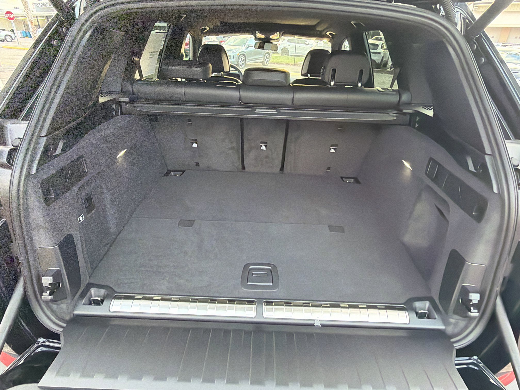 New 2026 BMW X5 xDrive50e w/ Executive Package image 12