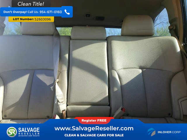 Used 2012 Subaru Outback 2.5i Limited w/ Moonroof Pkg AWD/4WD image 13