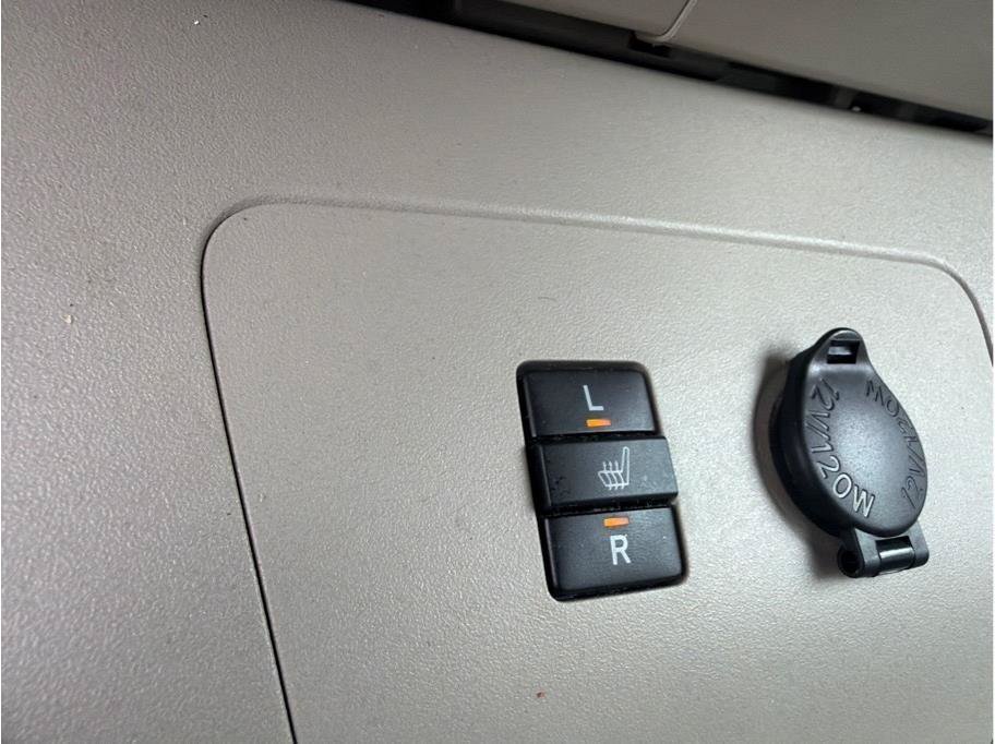 Used 2011 Toyota Prius Four w/ Solar Roof Pkg FWD image 20