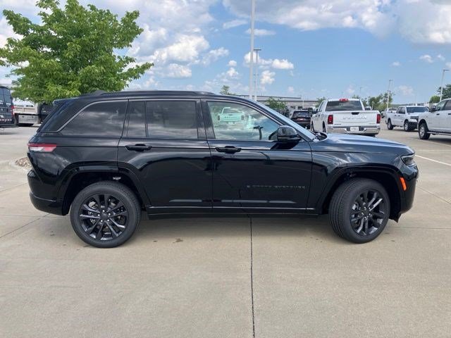 New 2026 Jeep Grand Cherokee Limited AWD/4WD image 5