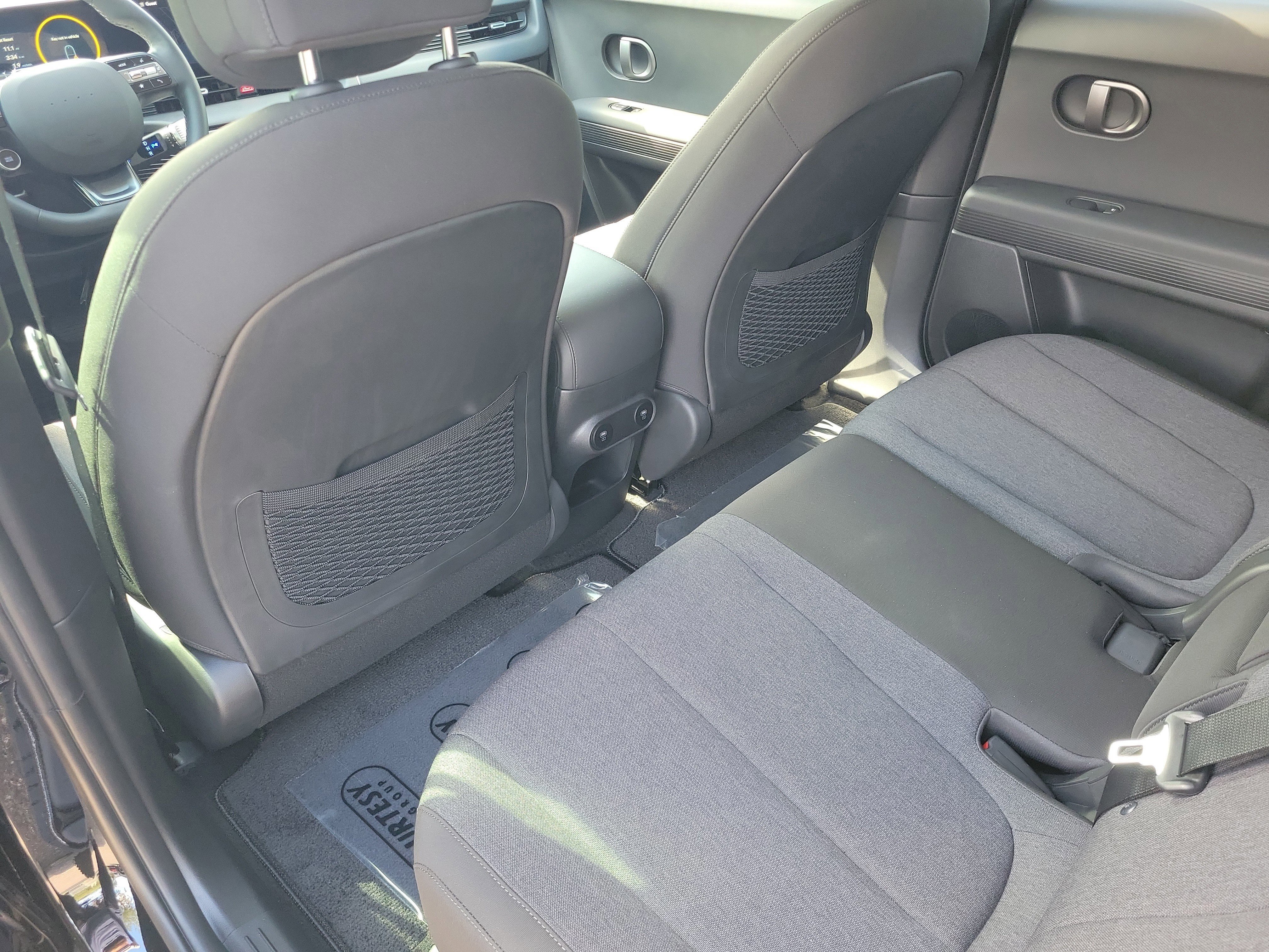 New 2025 Hyundai Ioniq 5 SE image 11