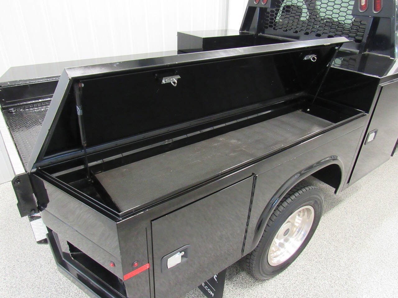 Used 2020 Ford F450 XLT w/ XLT Value Package RWD image 24