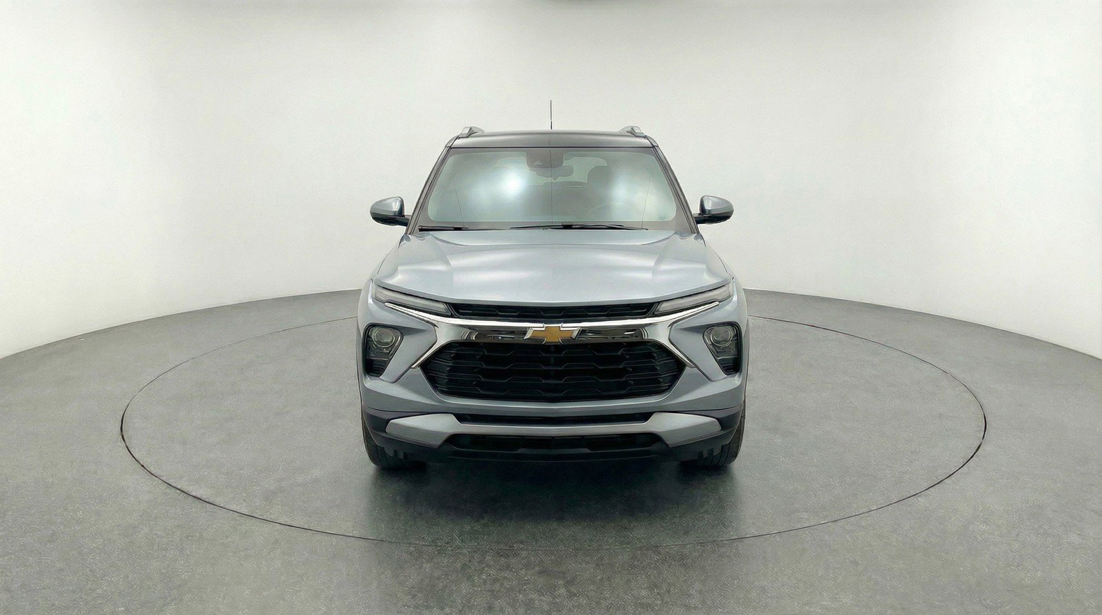 Used 2025 Chevrolet TrailBlazer LT image 2