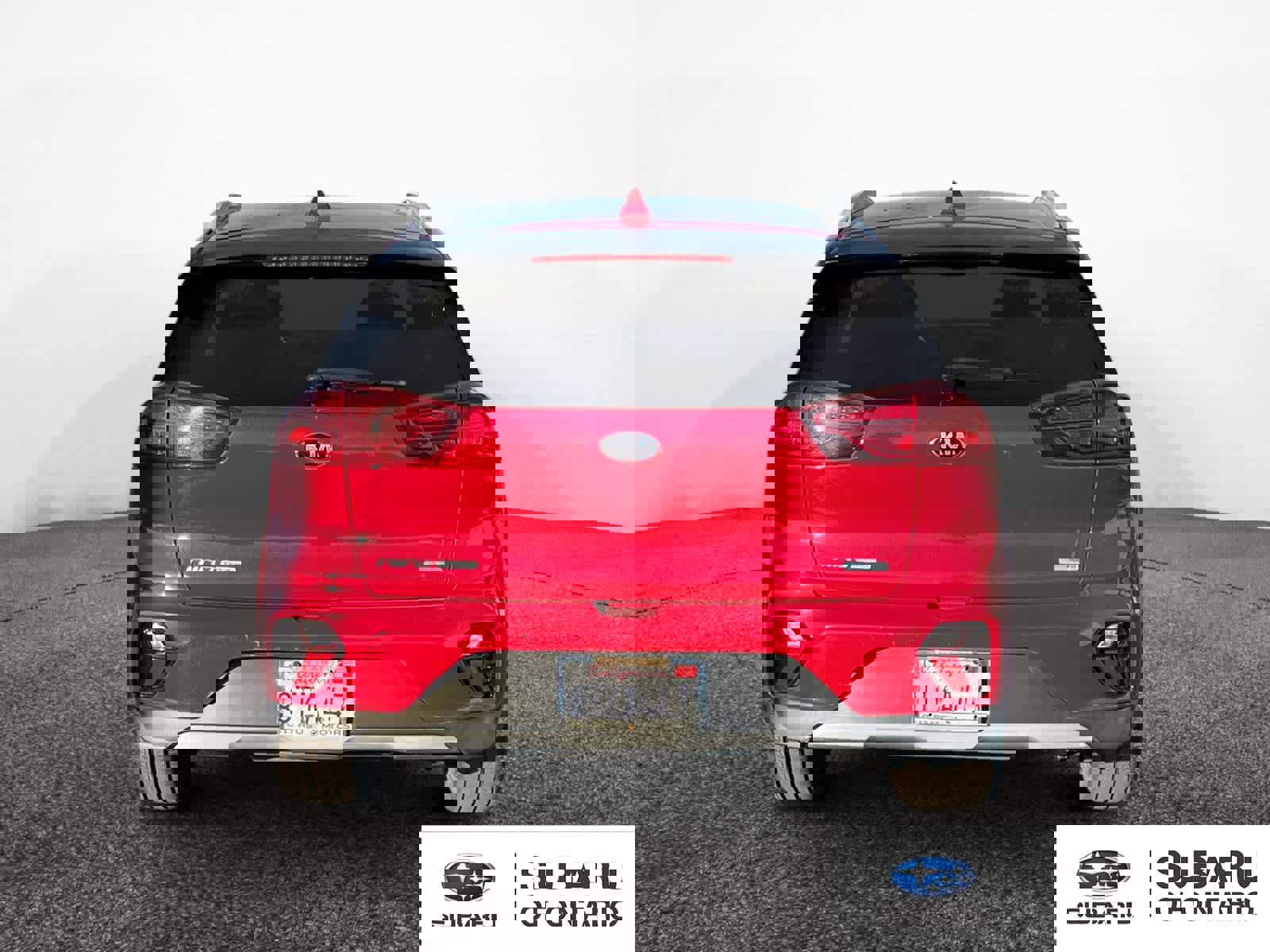 Used 2020 Kia Niro Touring image 4