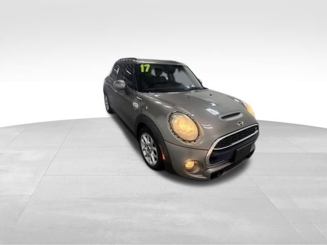 Used 2017 MINI Cooper S FWD image 4