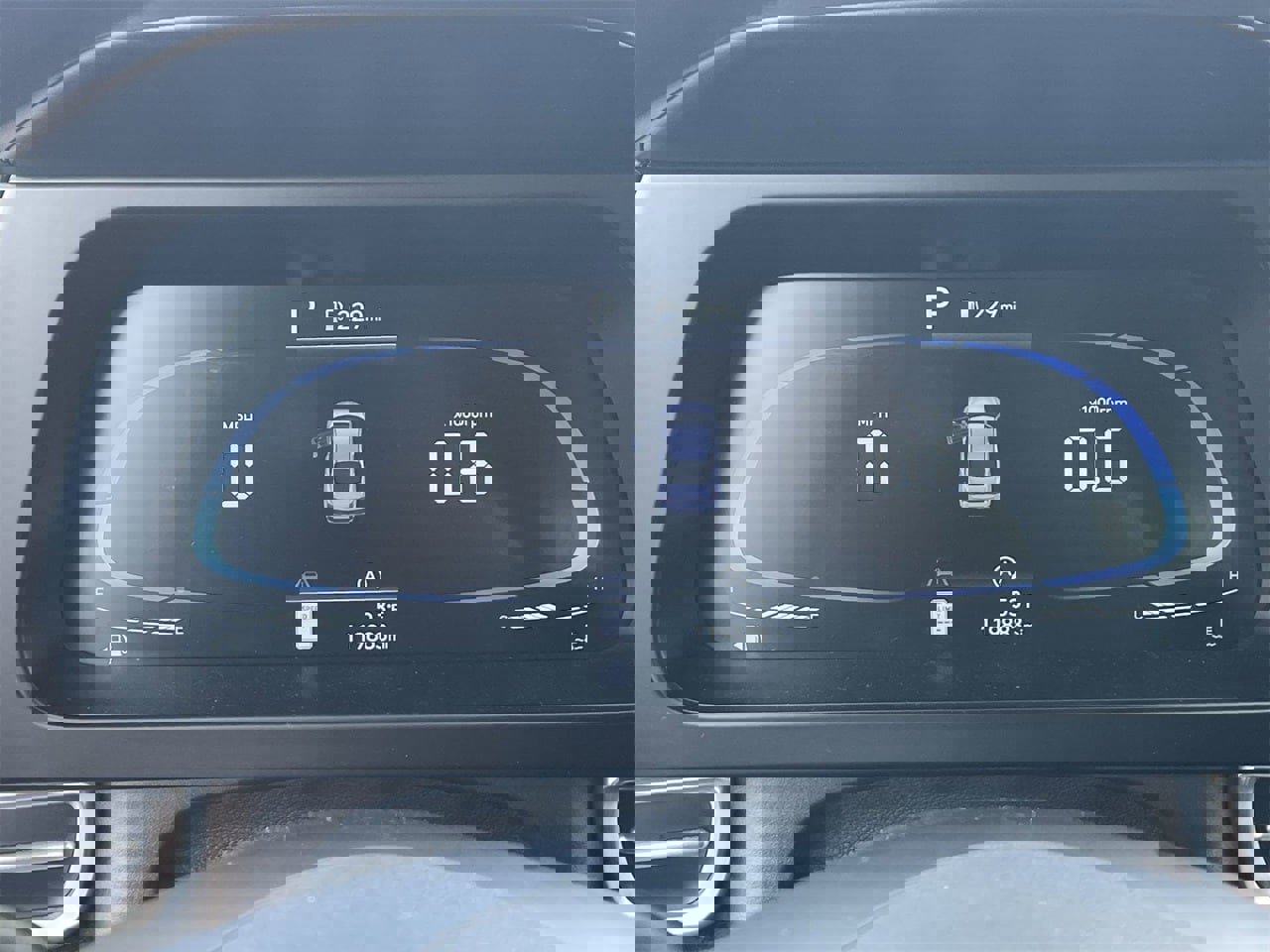 Used 2024 Hyundai Elantra SE image 29