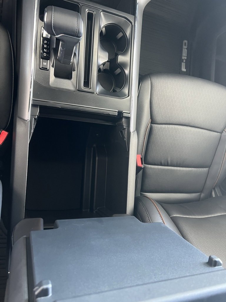 New 2025 Ford F150 Lariat w/ Equipment Group 501A Mid image 15