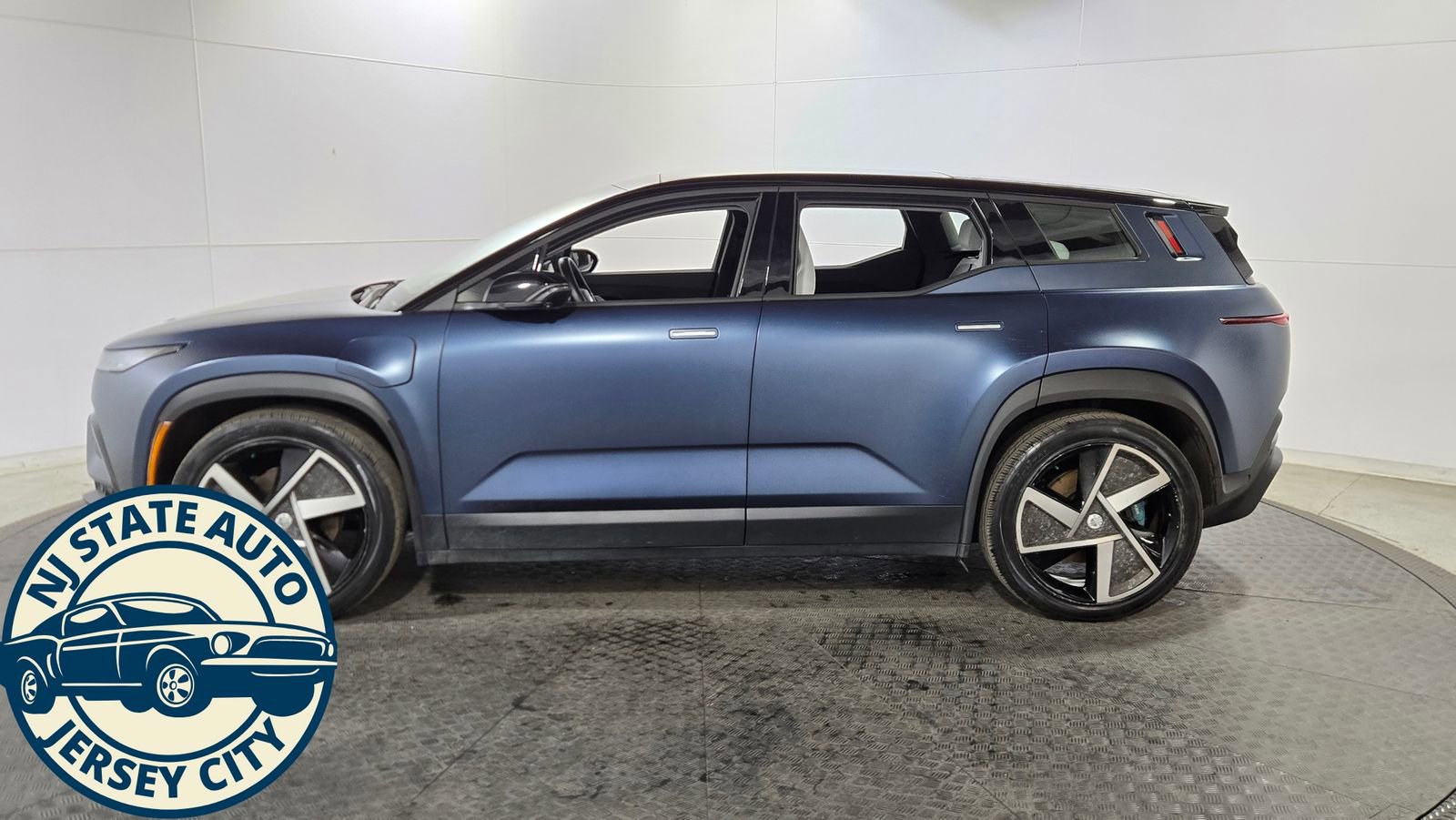 Used 2023 Fisker Ocean One image 4