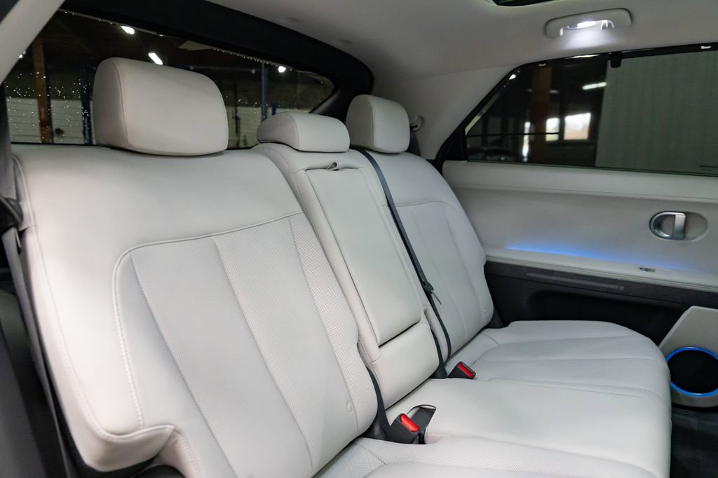 Used 2024 Hyundai Ioniq 5 Limited image 32
