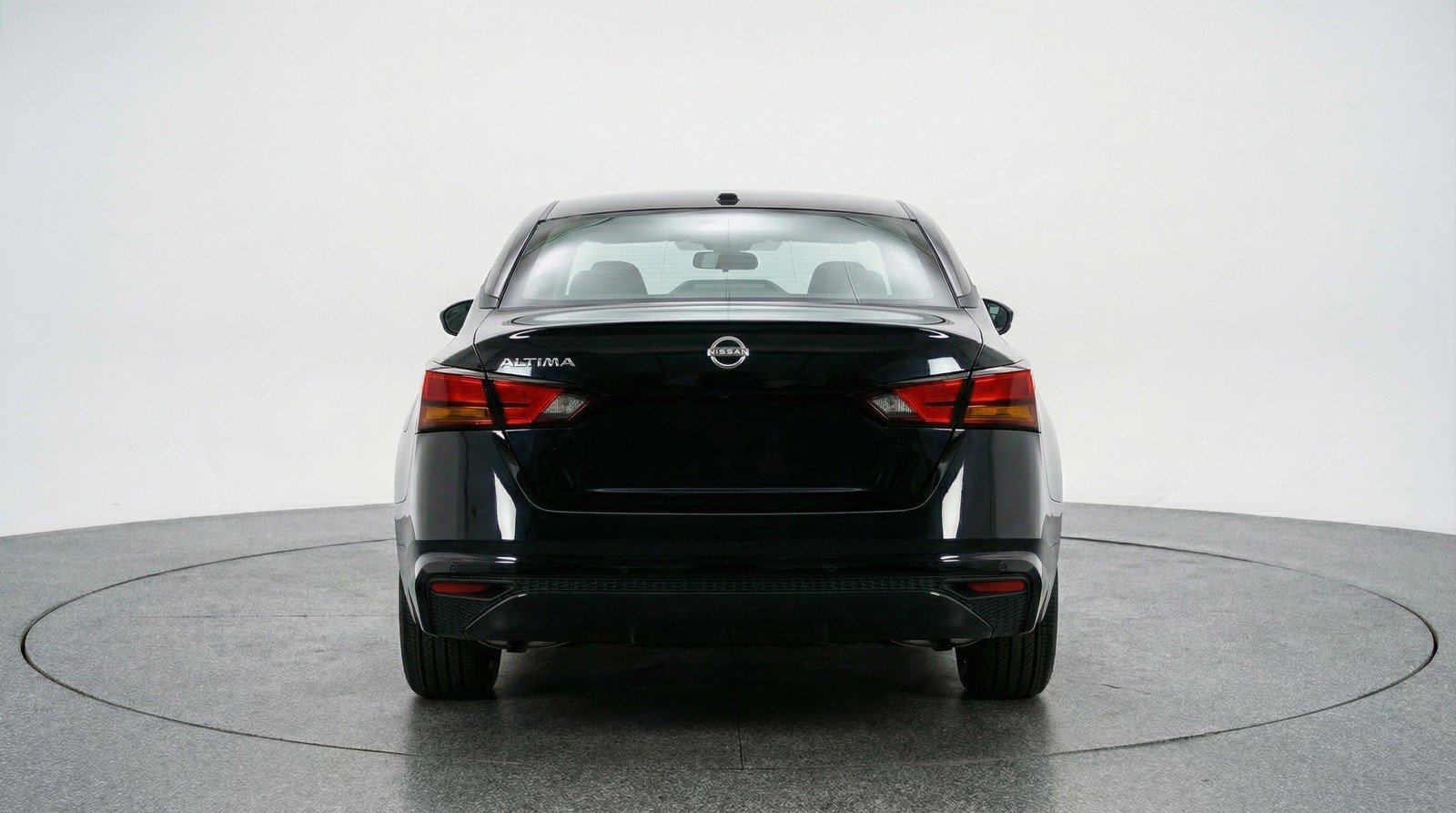Used 2025 Nissan Altima 2.5 SV image 7