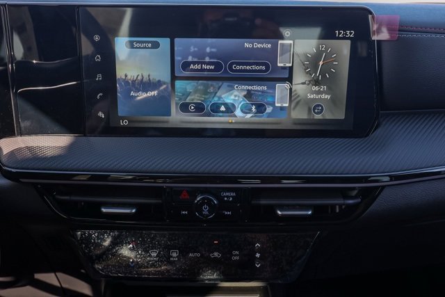 New 2025 Nissan Kicks SR image 27