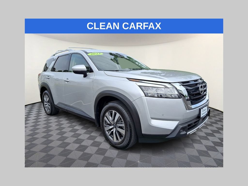 Used 2023 Nissan Pathfinder SL AWD/4WD image 1
