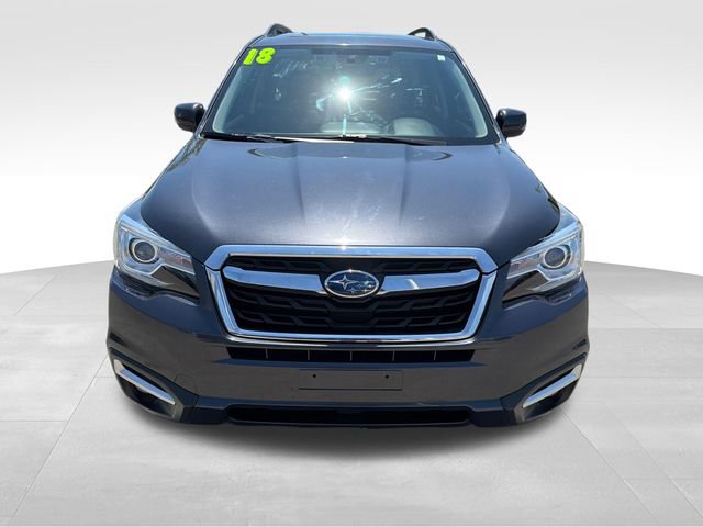 Used 2018 Subaru Forester 2.5i Touring AWD/4WD image 2
