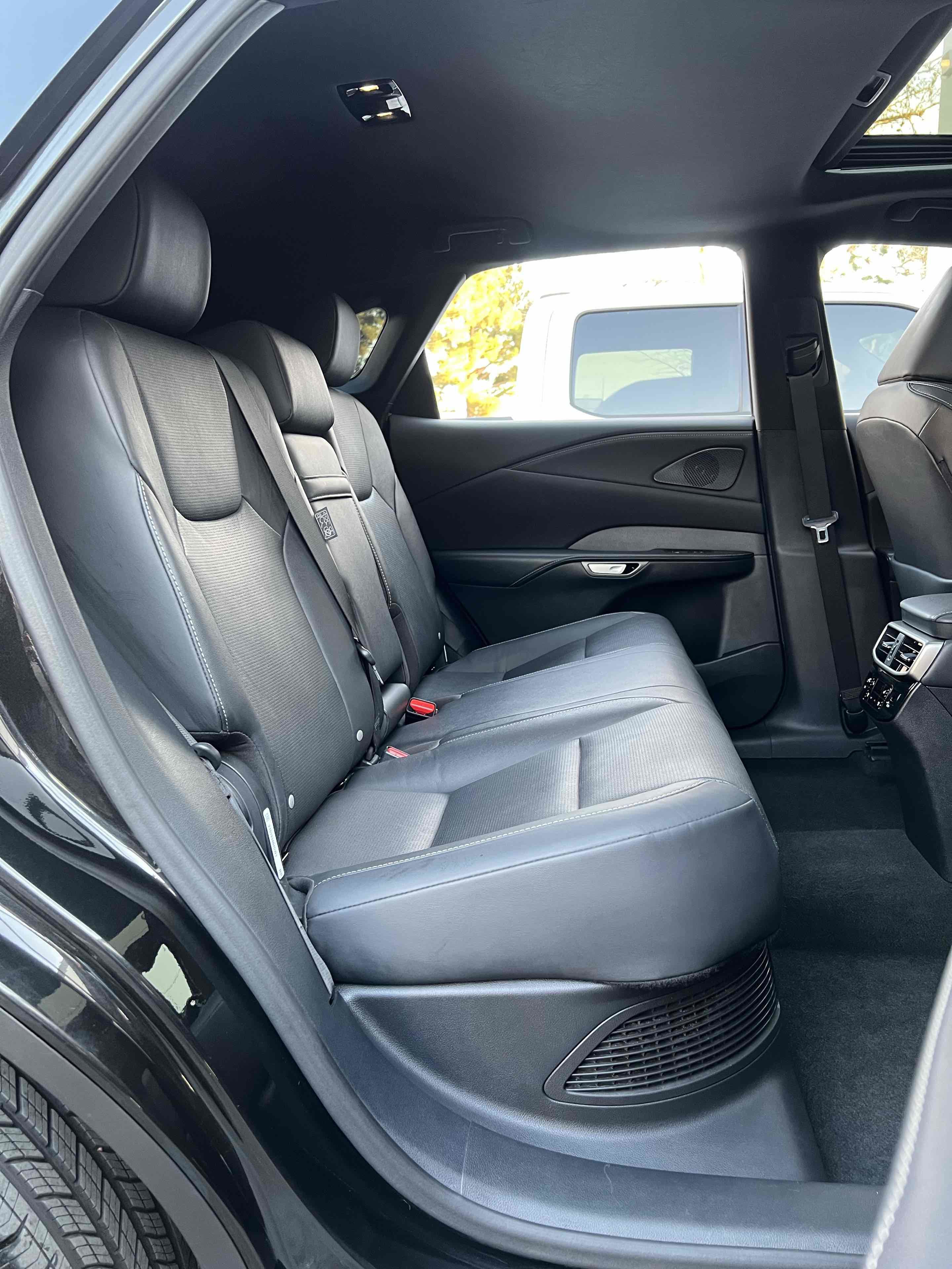 Used 2023 Lexus RX 350 w/ Cold Area Package image 90