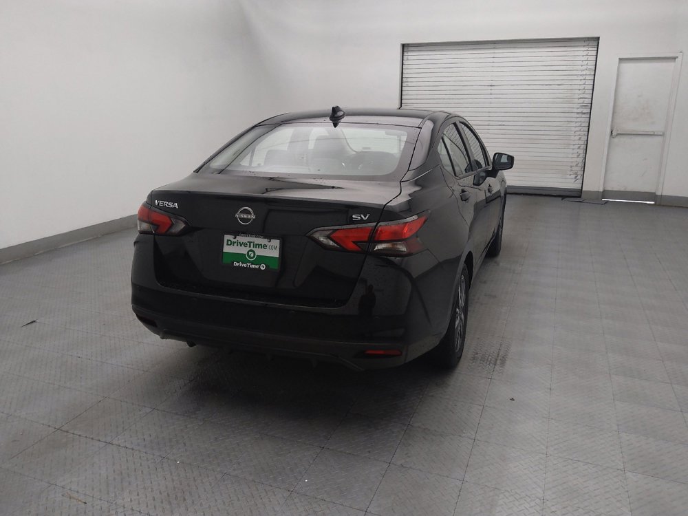 Used 2023 Nissan Versa SV FWD image 7