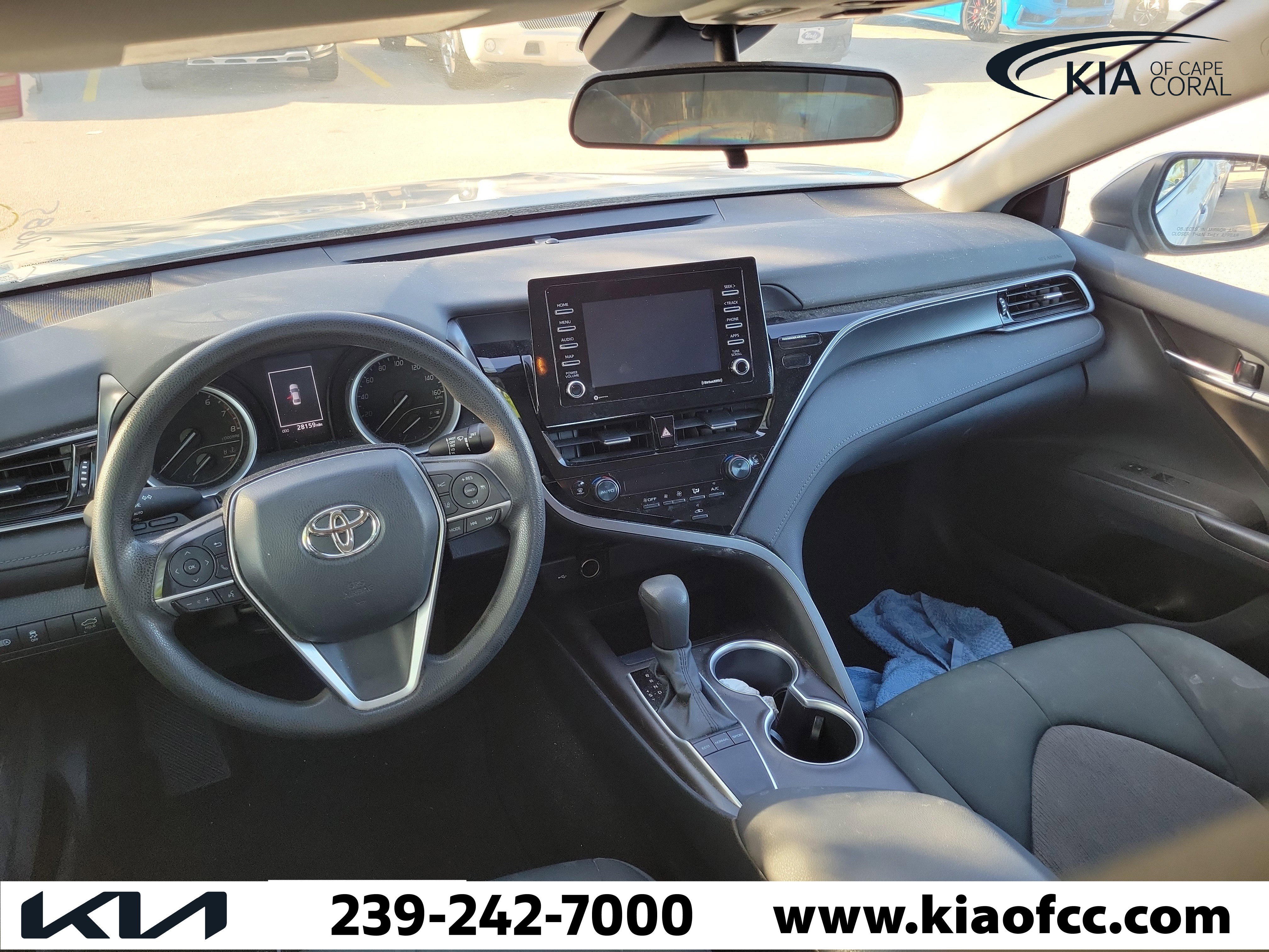 Used 2022 Toyota Camry LE image 9