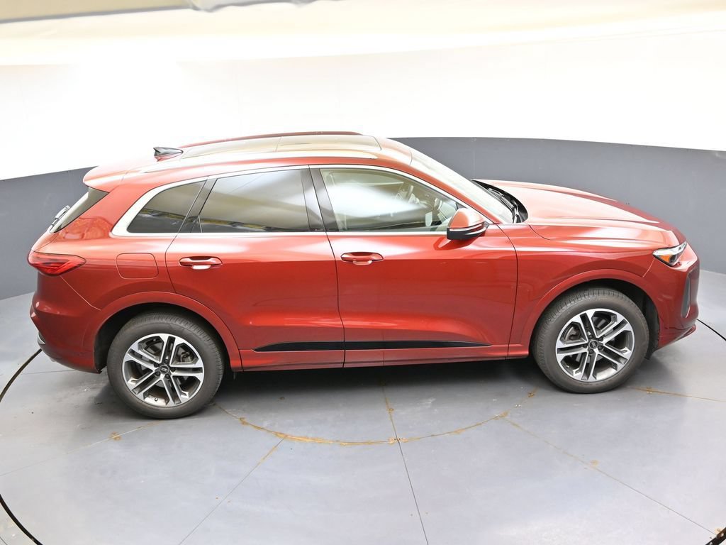 Certified 2025 Audi Q5 Premium Plus w/ Premium Plus AWD/4WD image 41