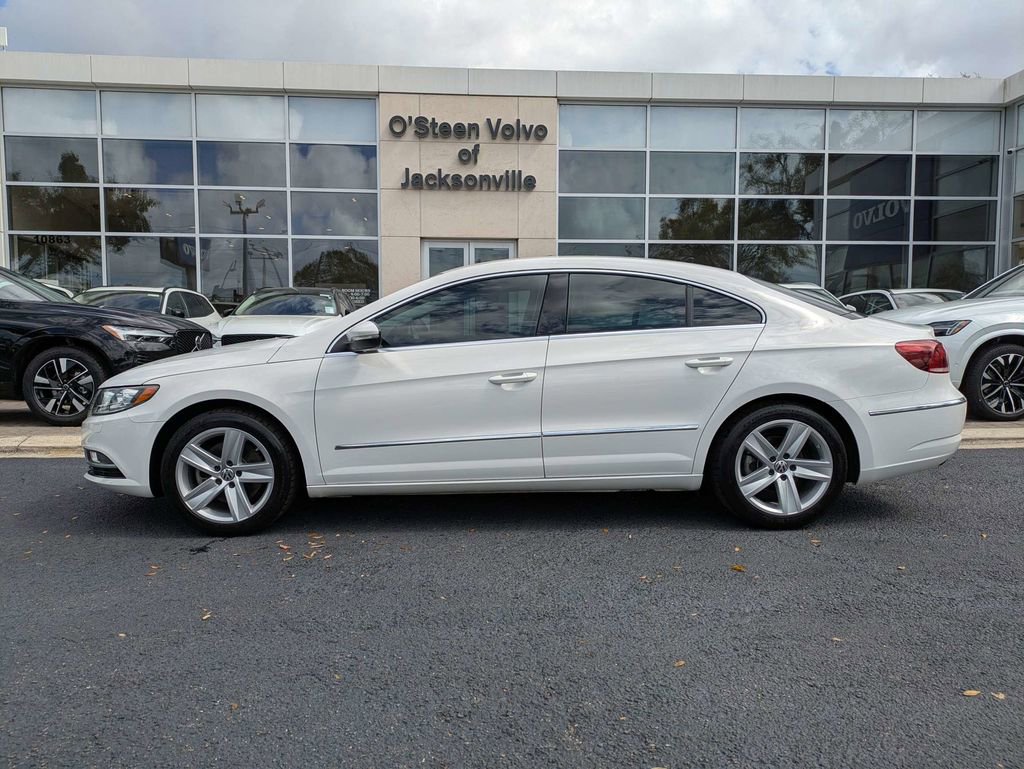 Used 2015 Volkswagen CC image 3