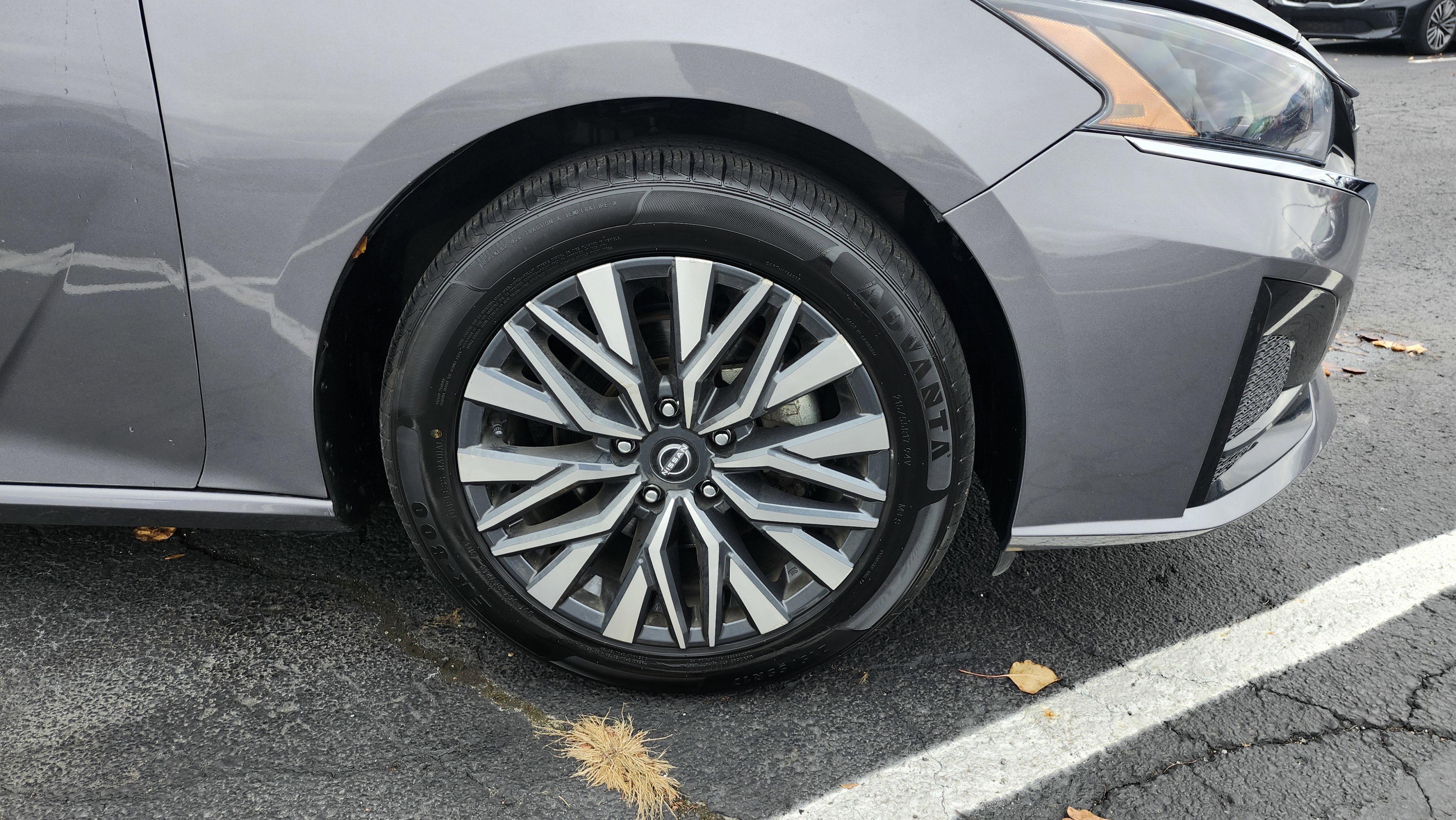 Used 2024 Nissan Altima 2.5 SV image 10