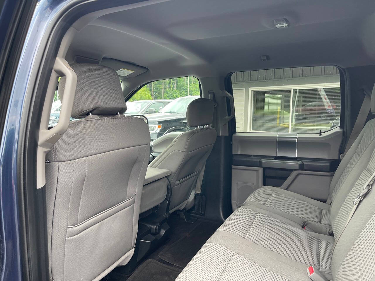 Used 2017 Ford F150 XLT w/ Equipment Group 302A Luxury AWD/4WD image 26
