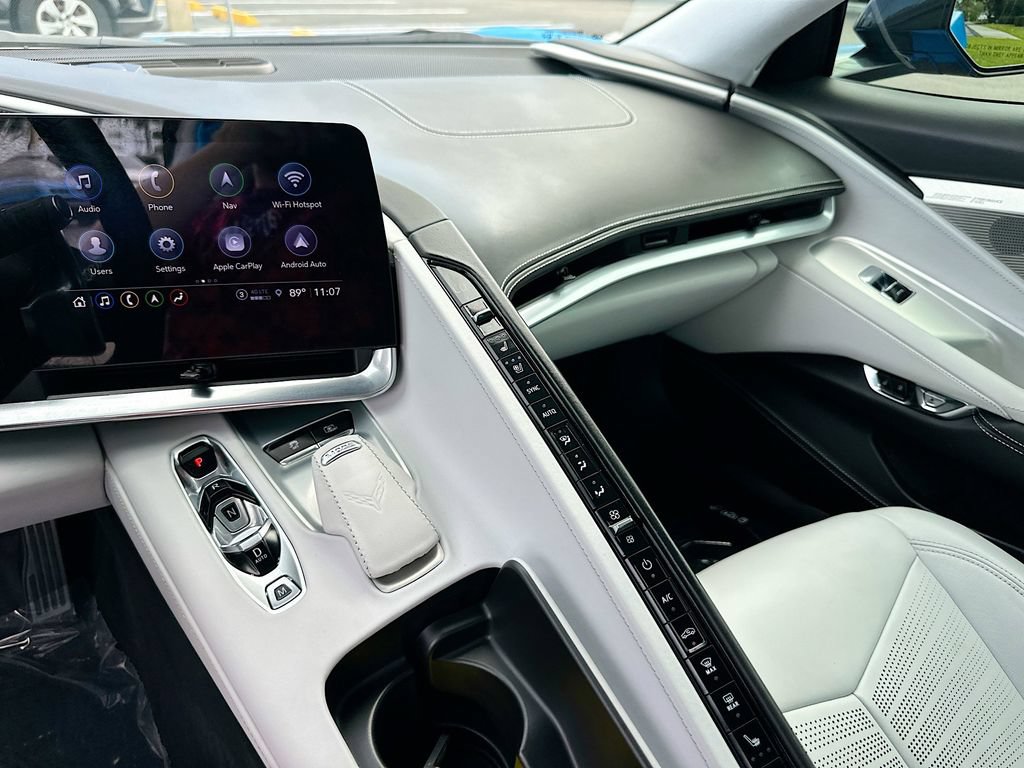 Used 2021 Chevrolet Corvette Stingray Premium Conv w/ Z51 Performance Package RWD image 24