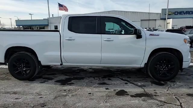 Used 2024 Chevrolet Silverado 1500 RST w/ Convenience Package II image 9