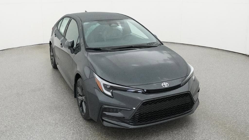 Used 2026 Toyota Corolla SE image 15