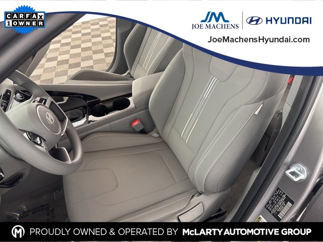 Used 2025 Hyundai Elantra Blue image 22