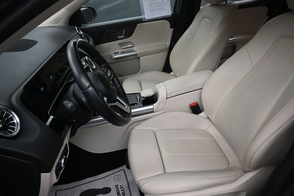 Used 2023 Mercedes-Benz GLA 250 4MATIC image 27