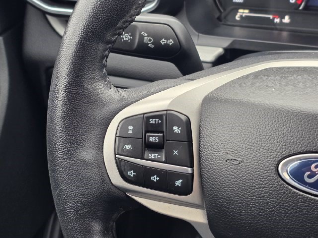 Used 2023 Ford Explorer XLT w/ Equipment Group 202A AWD/4WD image 28