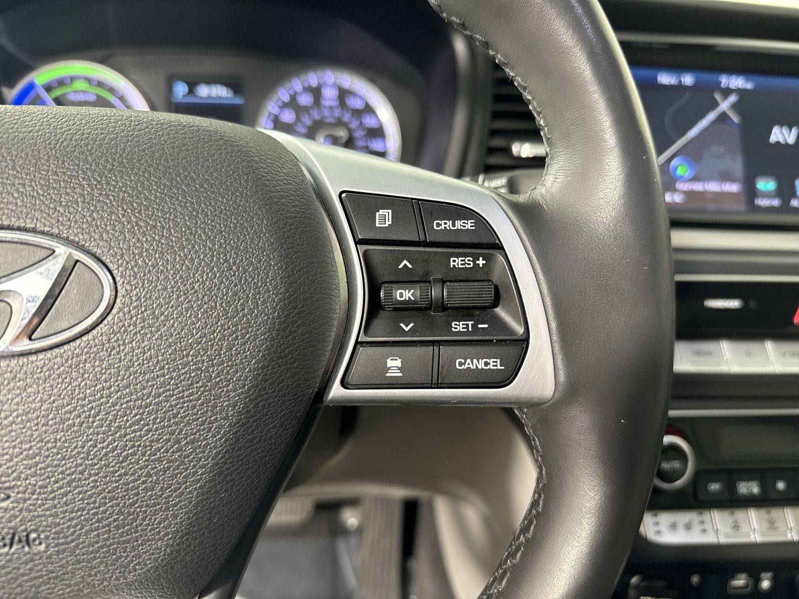 Used 2018 Hyundai Sonata Limited w/ Ultimate Package 02 image 13