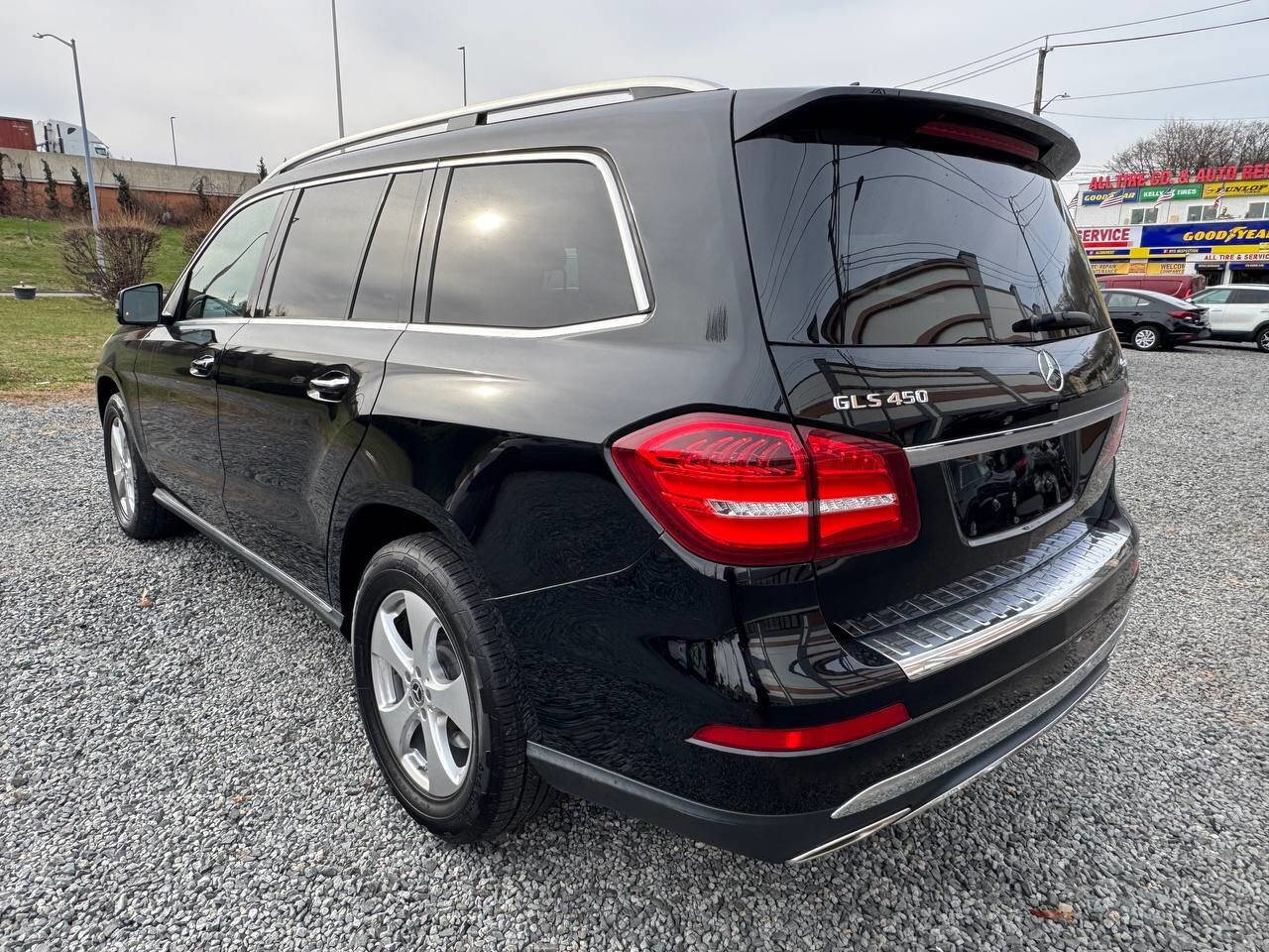 Used 2018 Mercedes-Benz GLS 450 4MATIC image 7
