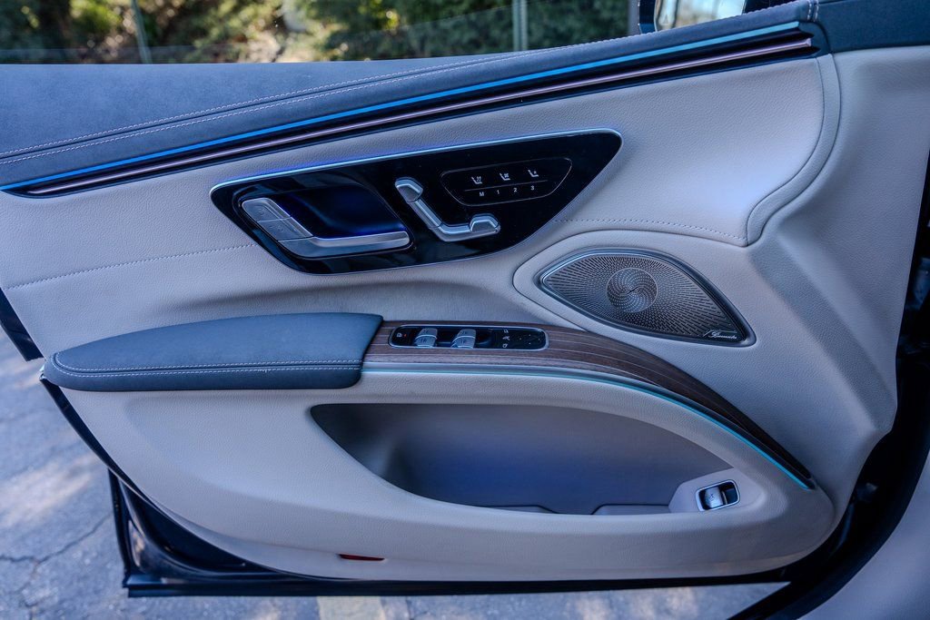 Used 2023 Mercedes-Benz EQS 580 4MATIC Sedan image 15