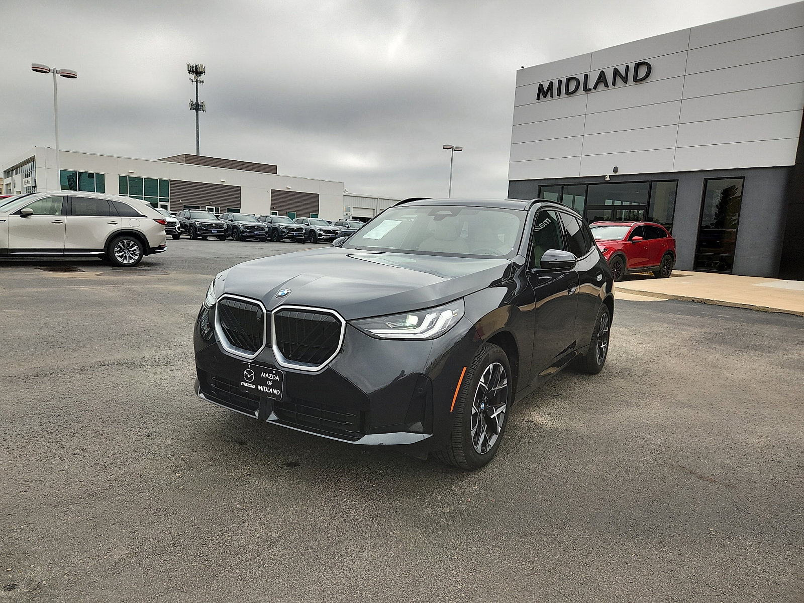 Used 2025 BMW X3 xDrive30i AWD/4WD image 2