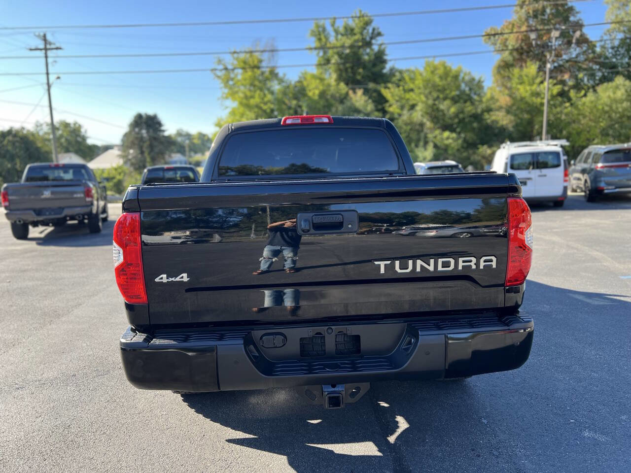 Used 2020 Toyota Tundra Platinum image 5