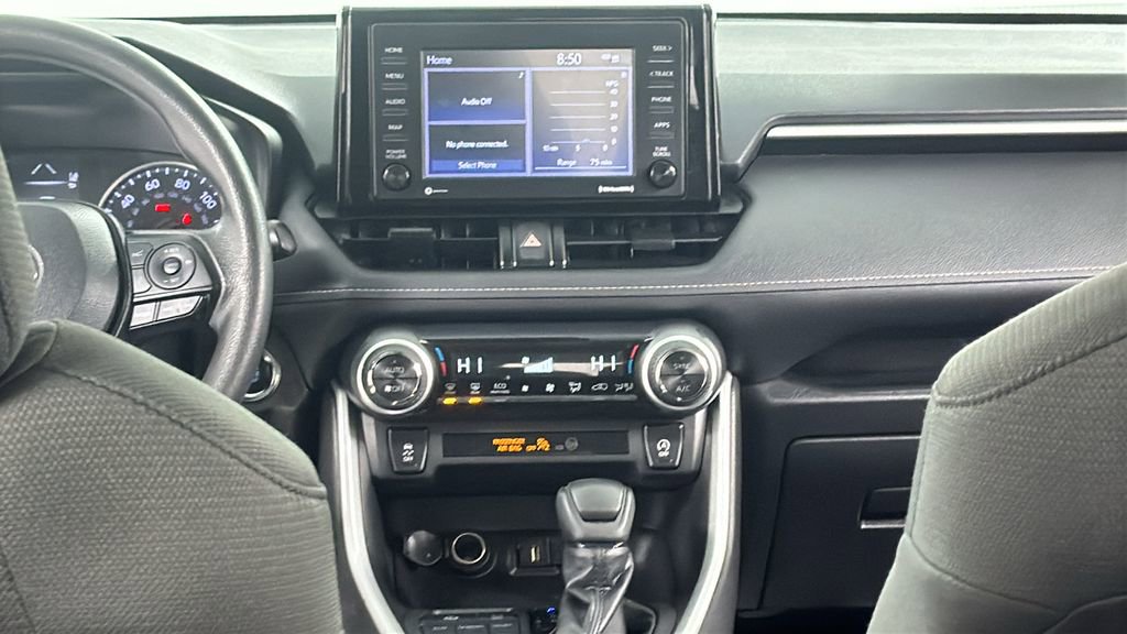 Used 2022 Toyota RAV4 XLE image 16