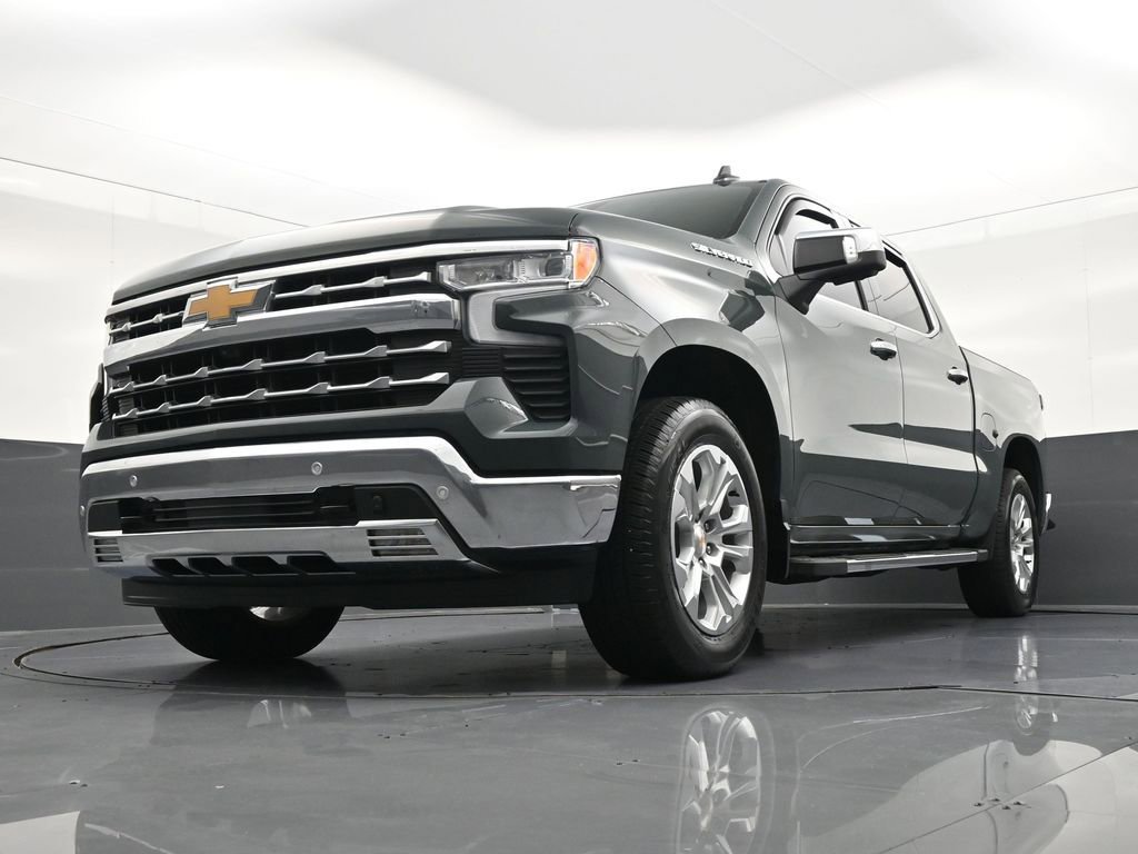 Used 2025 Chevrolet Silverado 1500 LTZ image 23