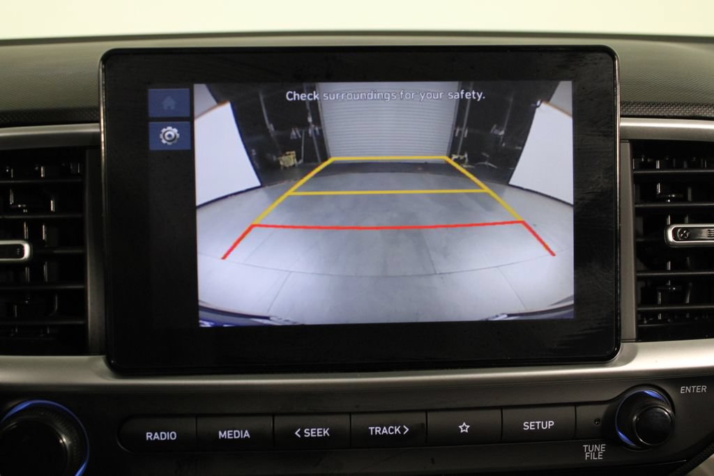 Certified 2024 Hyundai Venue SEL FWD image 30