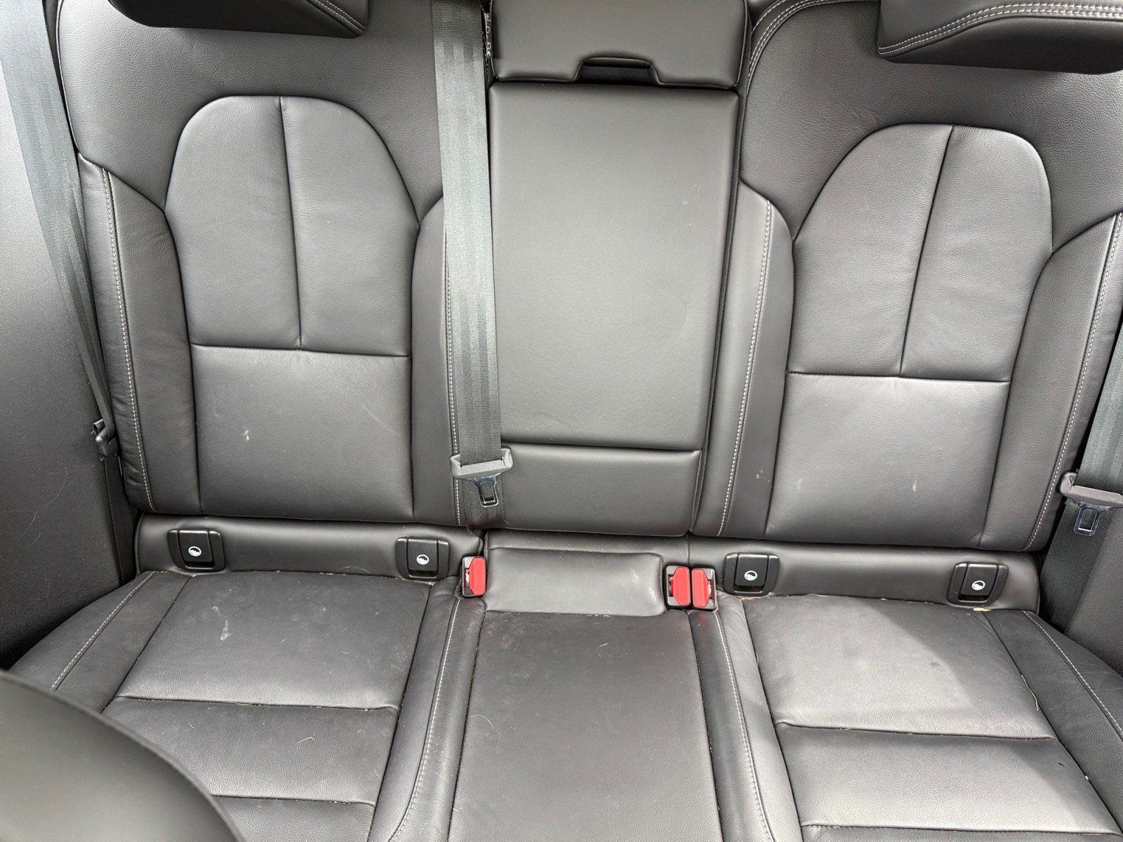Used 2023 Volvo XC40 B5 Ultimate w/ Climate Package AWD/4WD image 18