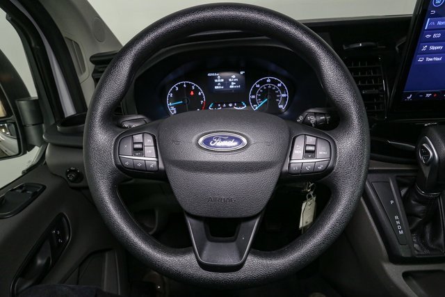 Used 2023 Ford Transit 350 XLT image 28
