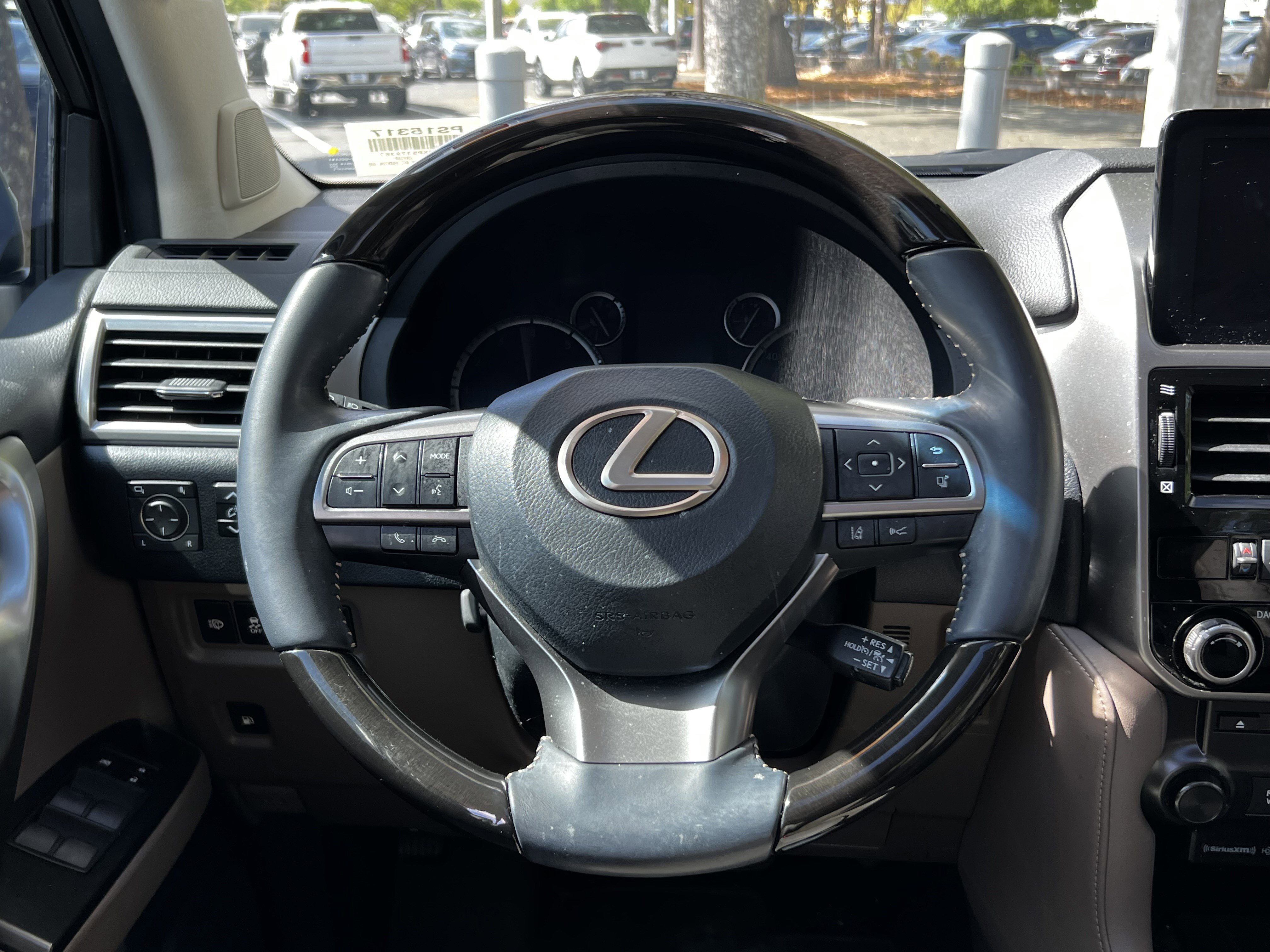 Used 2023 Lexus GX 460 Premium image 34