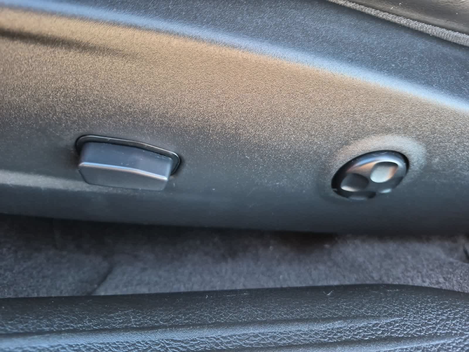 Used 2018 Dodge Challenger GT w/ GT Interior Package AWD/4WD image 17
