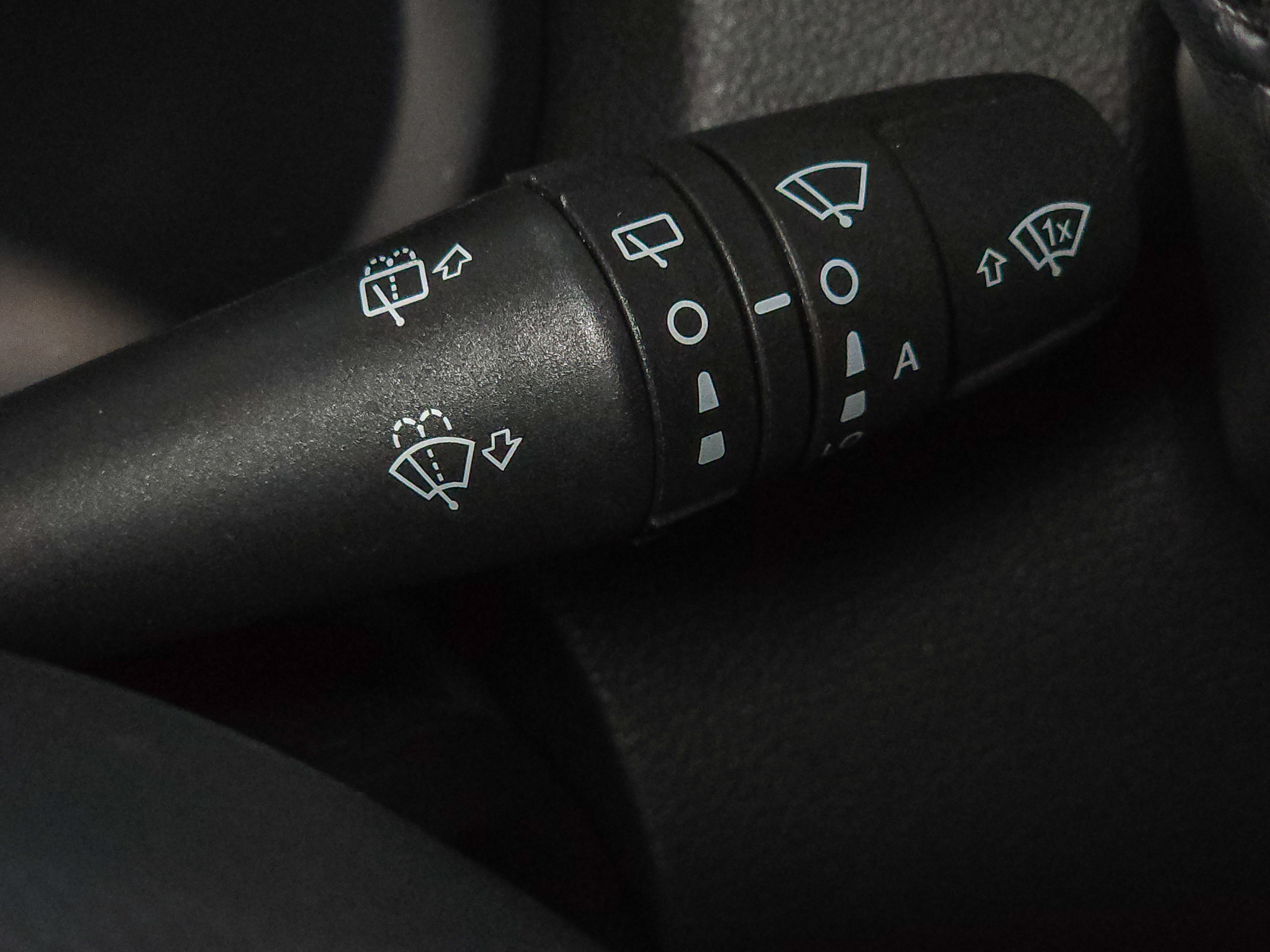 Used 2021 Jeep Renegade Limited image 27